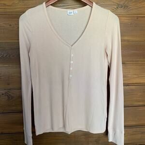 🔥🔥FIRE SALE 🔥🔥Light pink GAP Henley